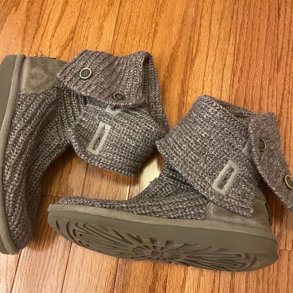 UGG kids - Picture 2 of 6